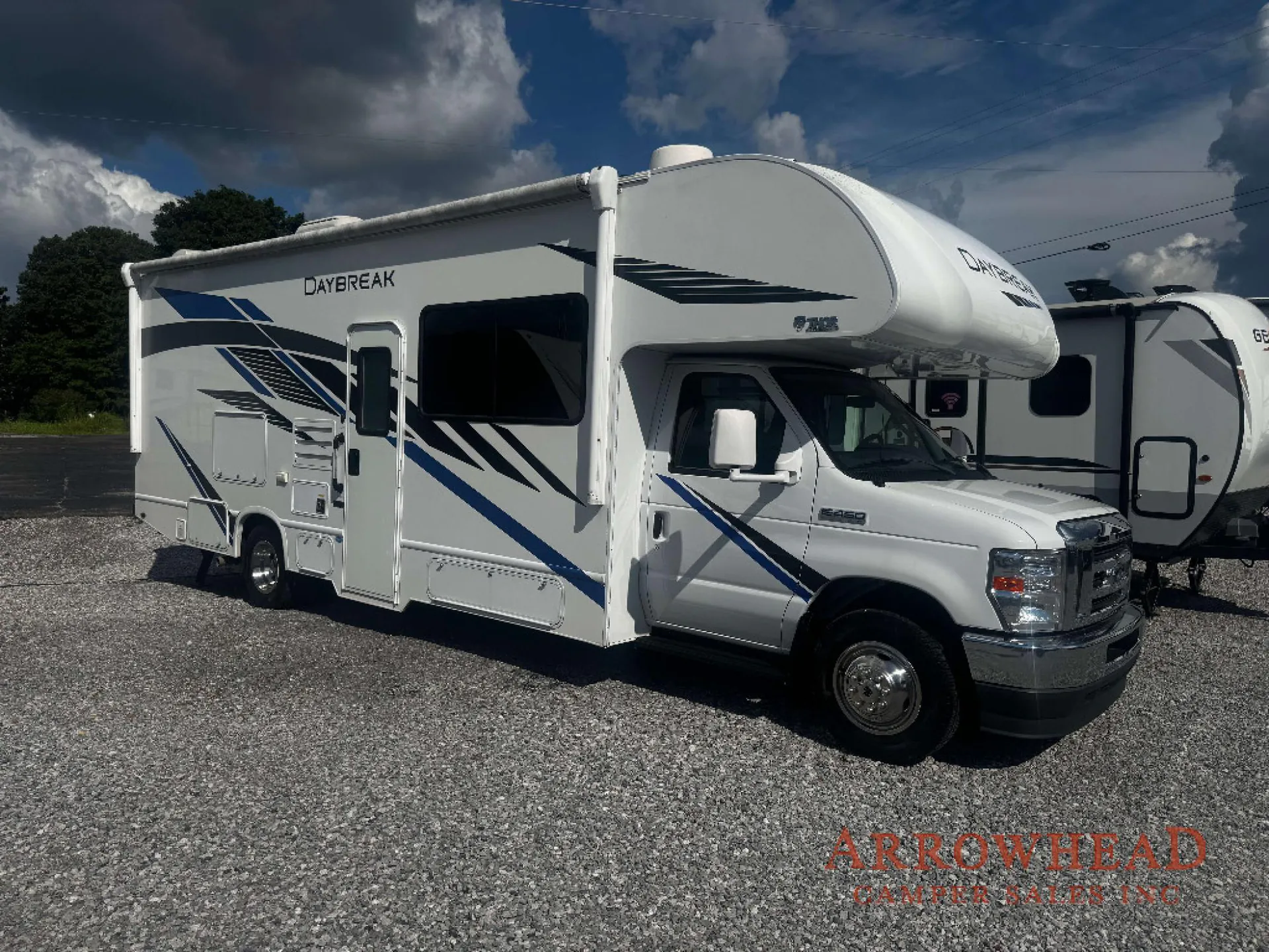 2021 Thor Motor Coach Daybreak 27DB - Photo 3