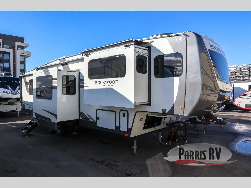 2026 Forest River Rockwood Signature 402SFL - Photo 2