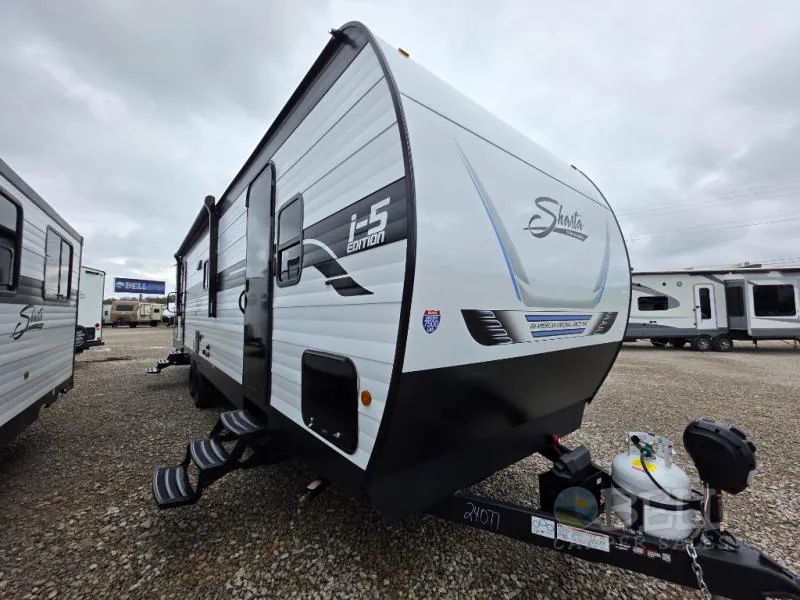 2026 Shasta RVs i-5 Edition 533BH - Photo 2