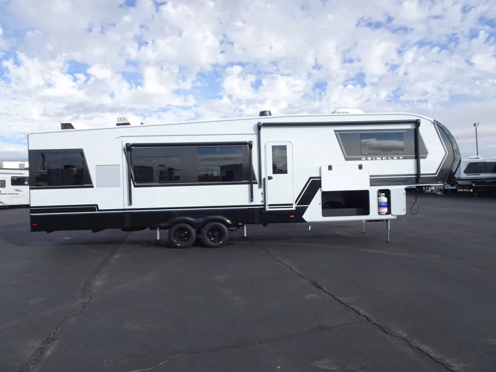 2026 Brinkley Model Z 3515, Photos photo 32