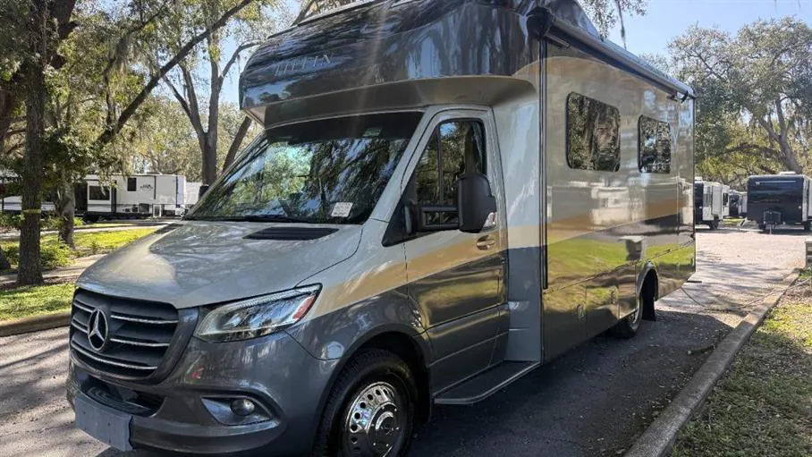 2020 Tiffin Wayfarer 25 RW, Photos photo 3