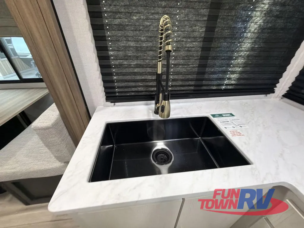 2027 Forest River Vibe 3400SB, Photos photo 15