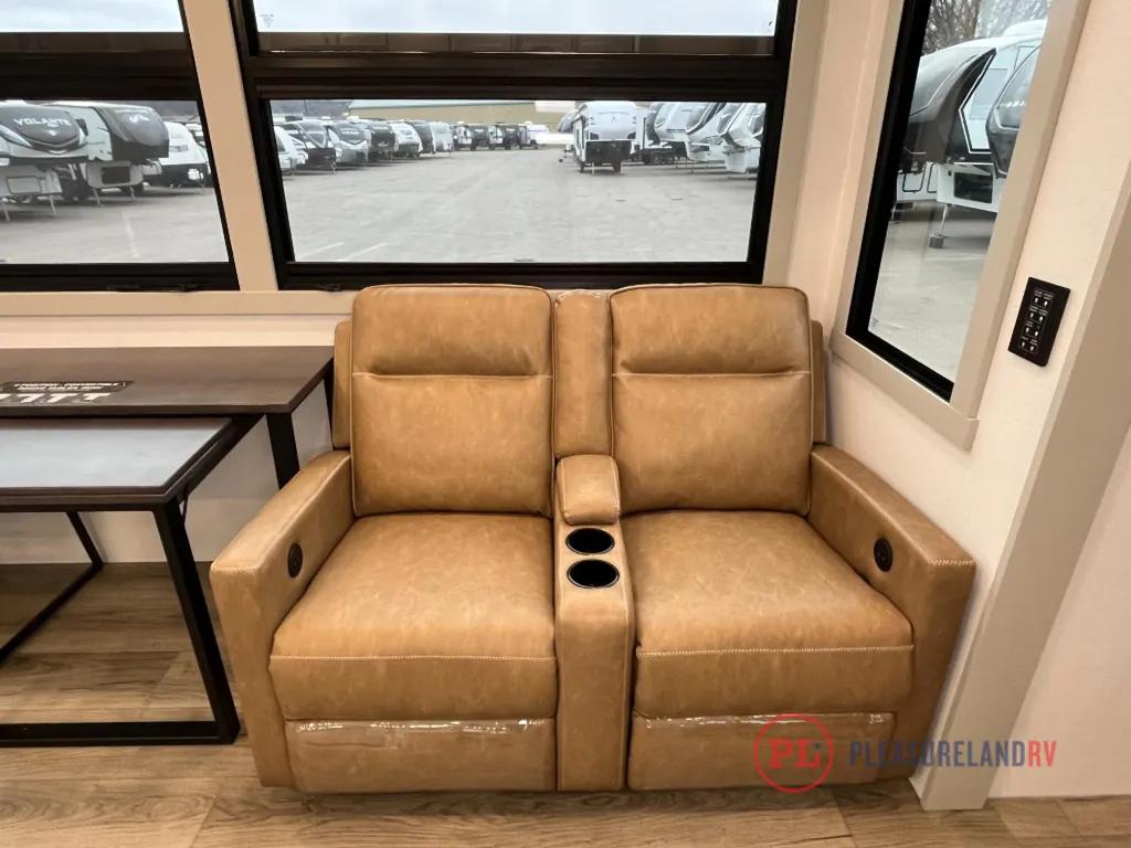 2026 Brinkley Model G 4100, Photos photo 21