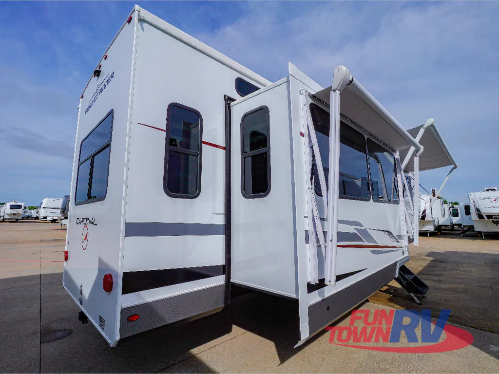 2026 Forest River Cardinal 36MB, Photos photo 5
