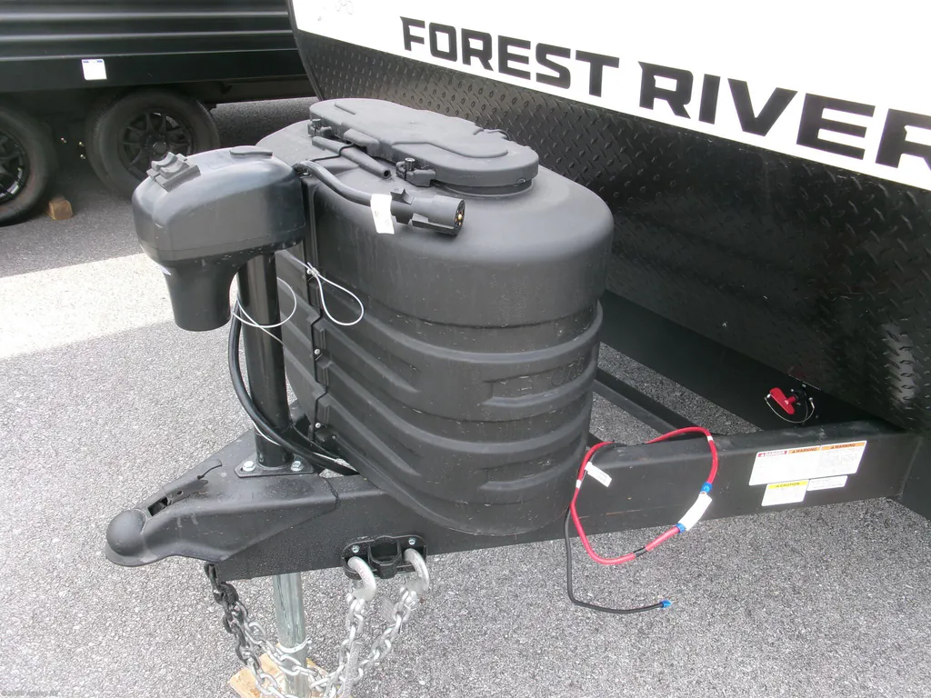 2027 Forest River Cherokee Grey Wolf 26KF, Photos photo 4