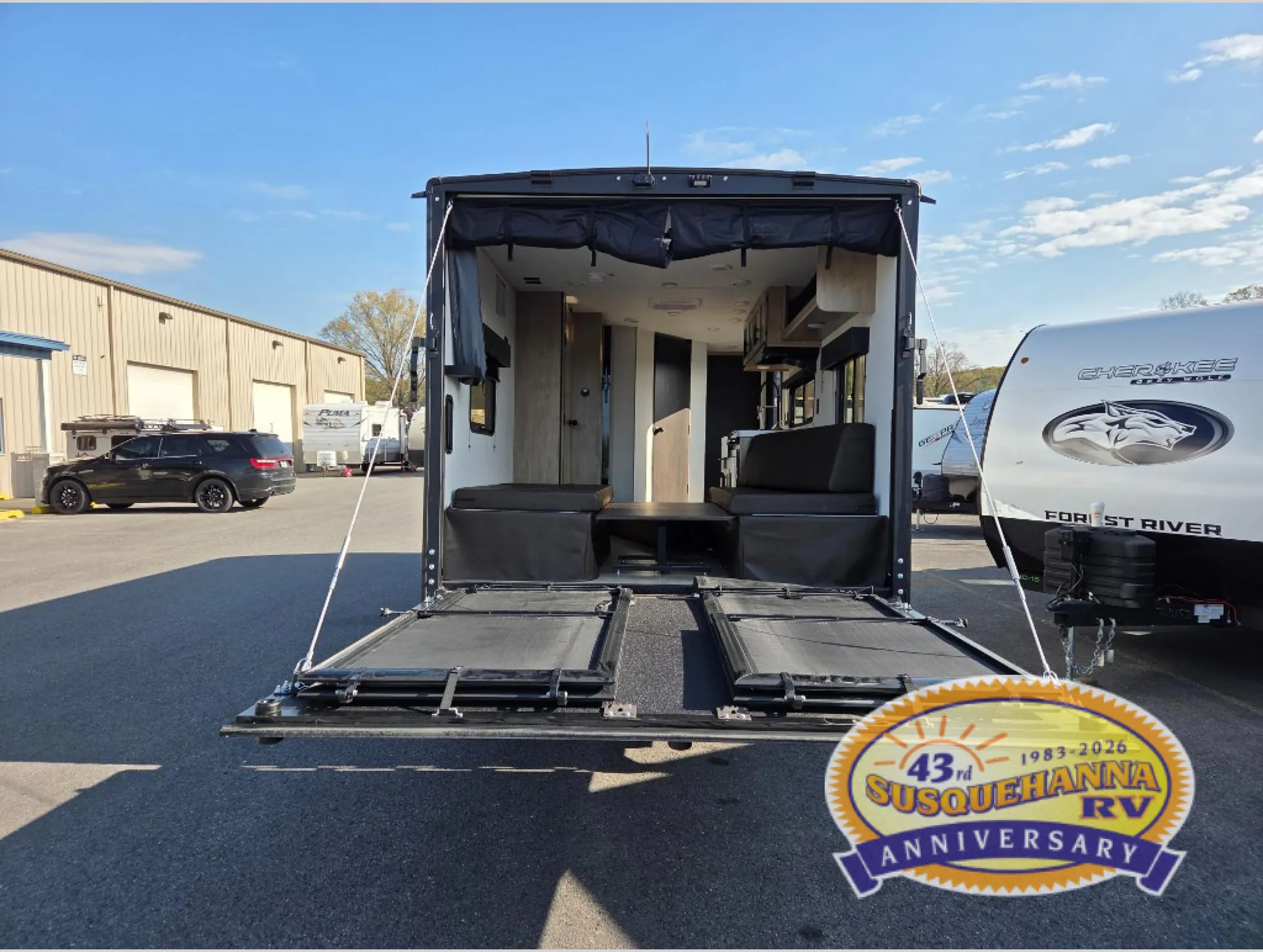 2026 Forest River Cherokee Grey Wolf 22RR — Photo 5