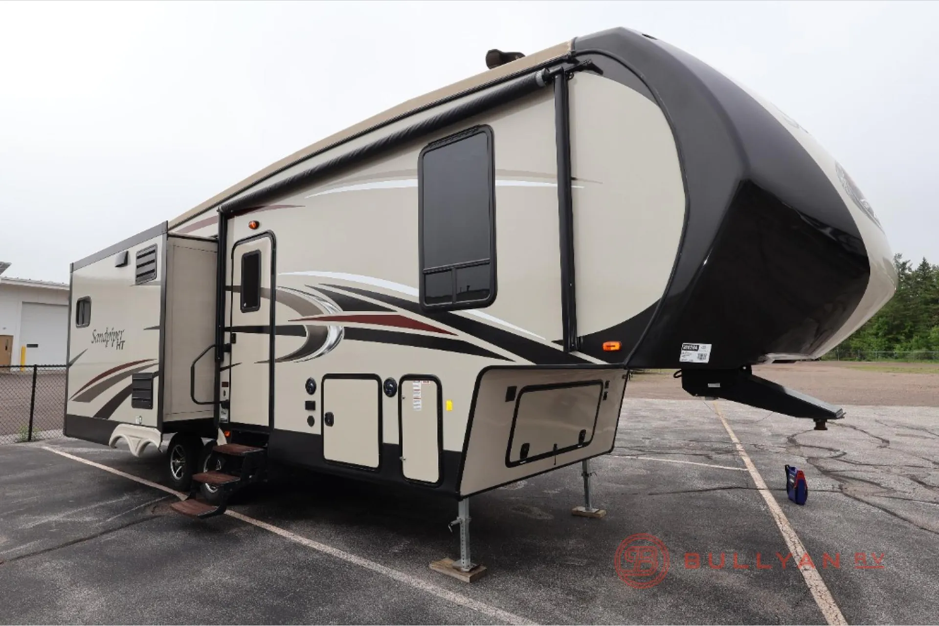 2018 Forest River Sandpiper HT 3250IK - Photo 2