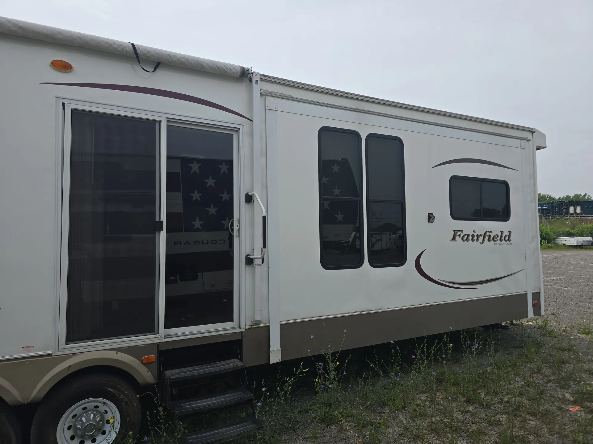 2014 Heartland Fairfield 404 FL — living area main