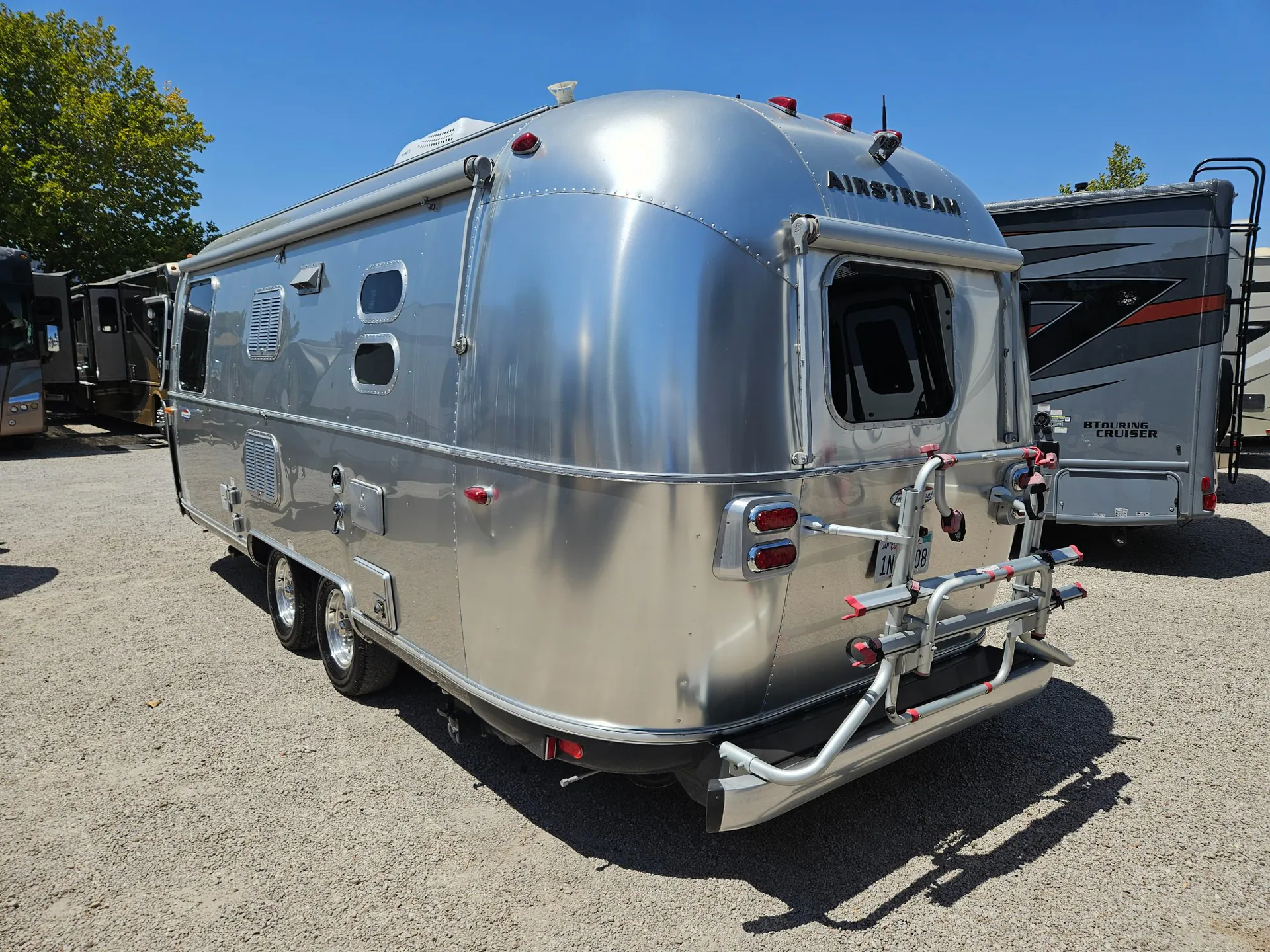 2016 Airstream International Serenity 19 - Photo 4