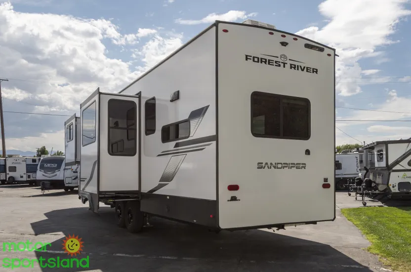 2026 Forest River Sandpiper 3800RK — Photo 5