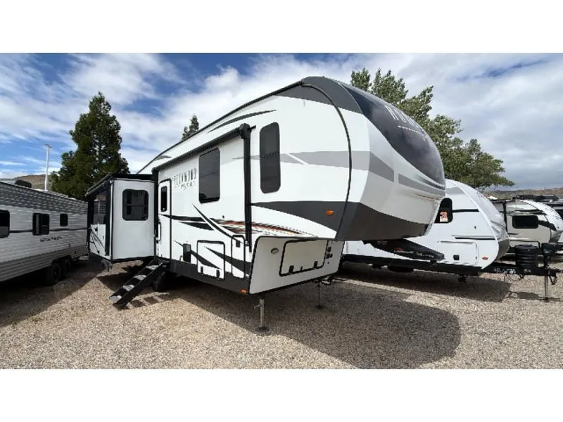 2022 Forest River Rockwood Ultra Lite 2893BS - Photo 2