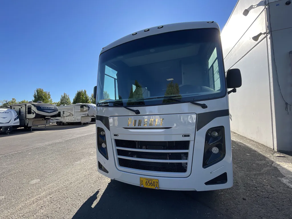 2023 Coachmen Pursuit 31BH, Photos photo 4