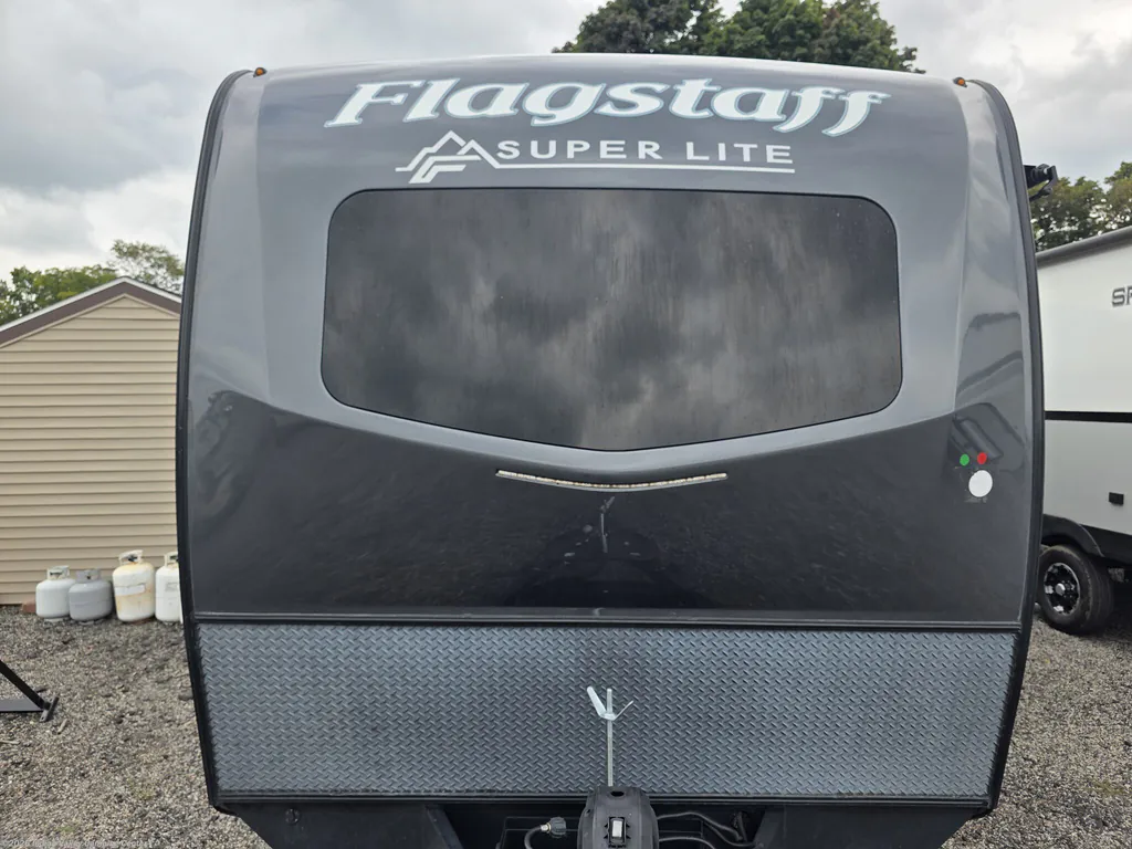 2023 Forest River Flagstaff Super Lite 27BHWS, Photos photo 3