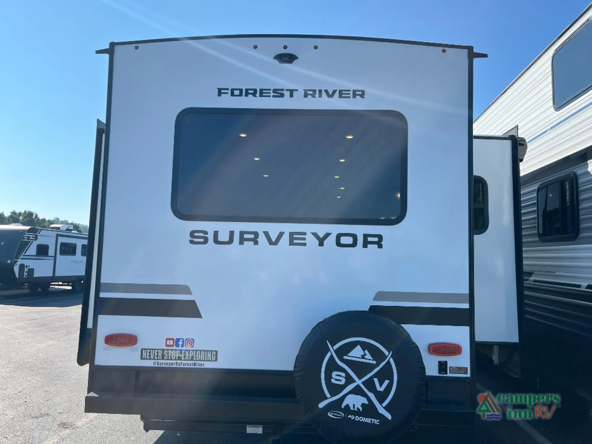 2027 Forest River Grand Surveyor 305RLBS — Photo 6