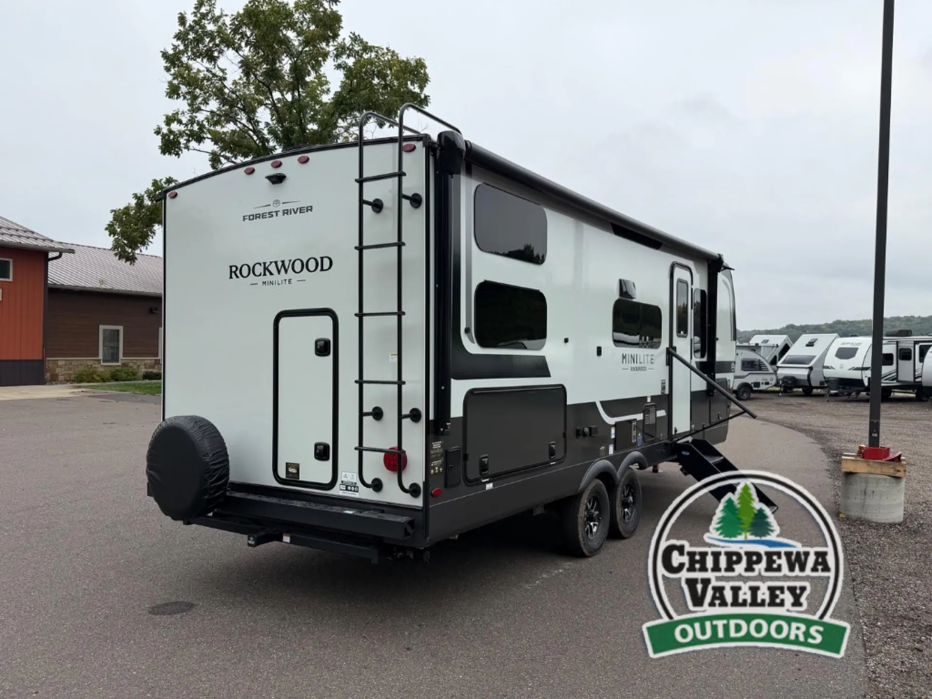 2027 Forest River Rockwood Mini Lite 2509S — Photo 7