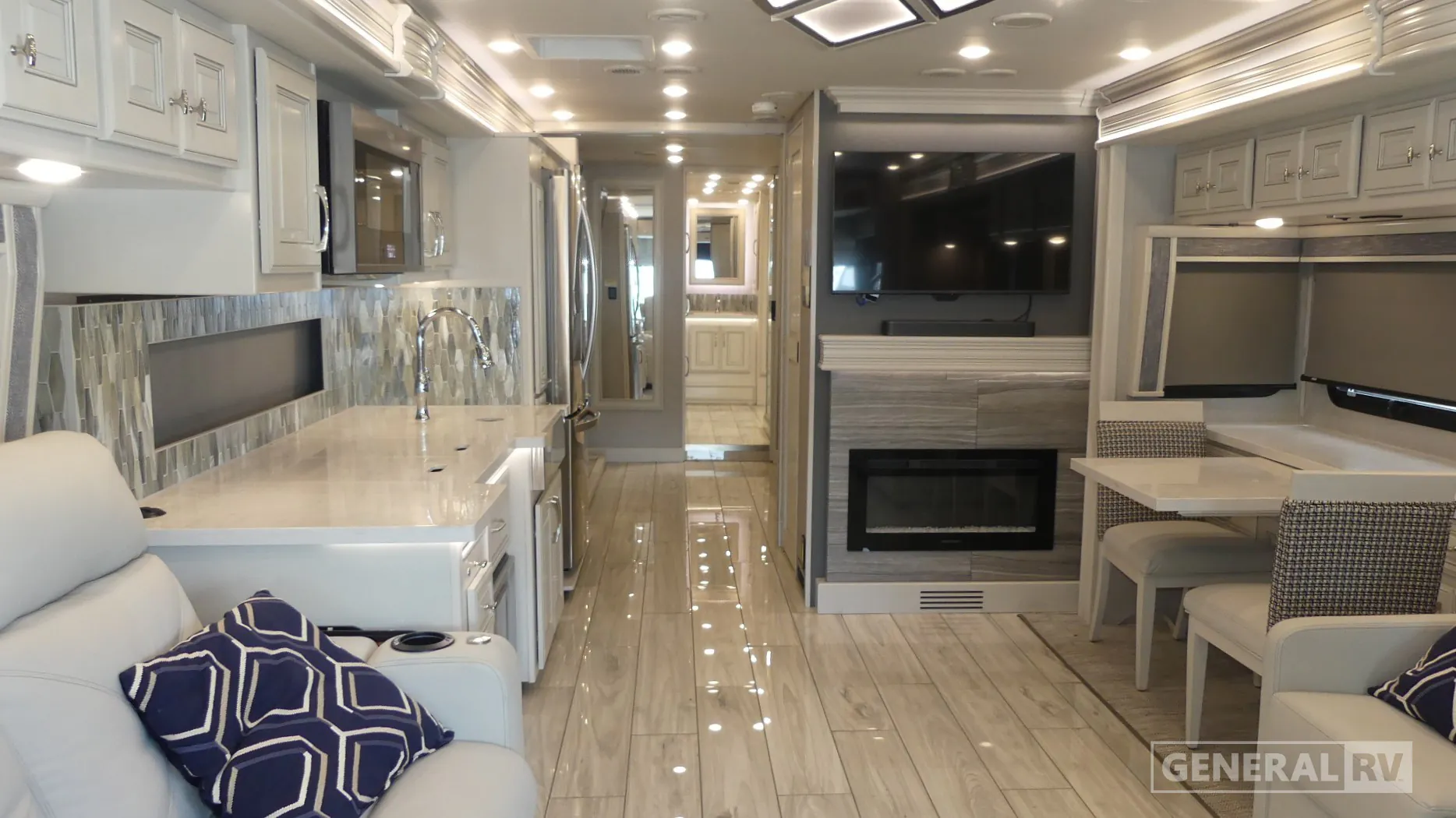 2023 Holiday Rambler Armada 44LE - Photo 3