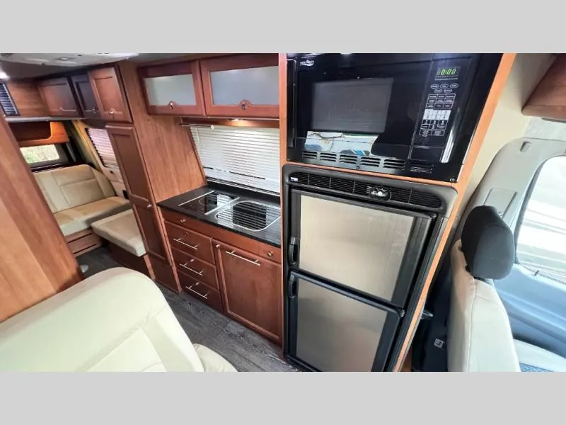 2016 Roadtrek Adventurous Used    CS - Photo 4