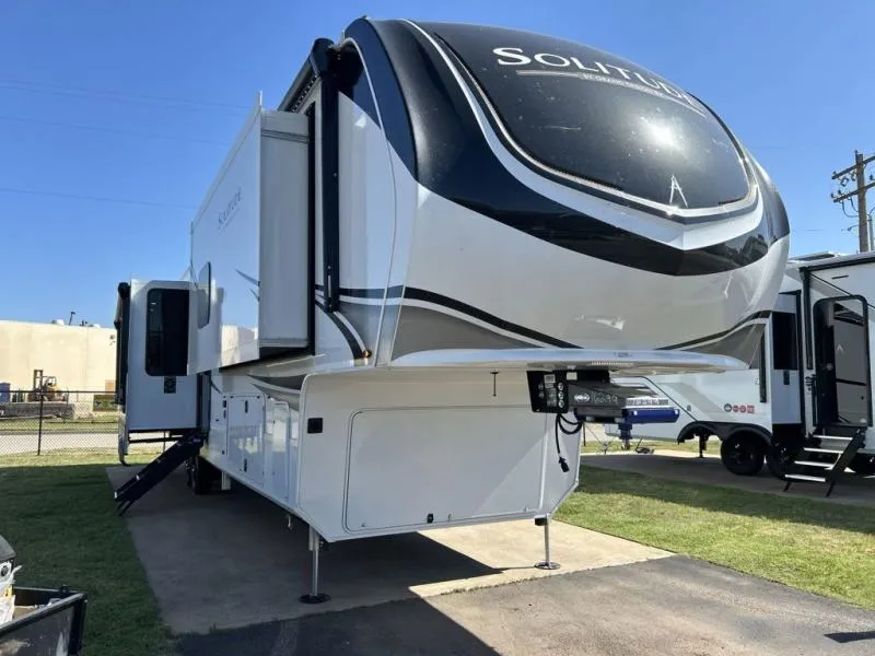 2026 Grand Design Solitude 417KB - Photo 2