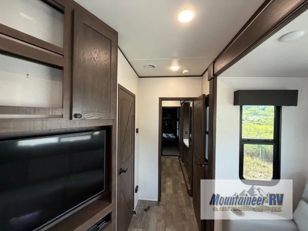2021 Forest River XLR Hyperlite 3310, Photos photo 16
