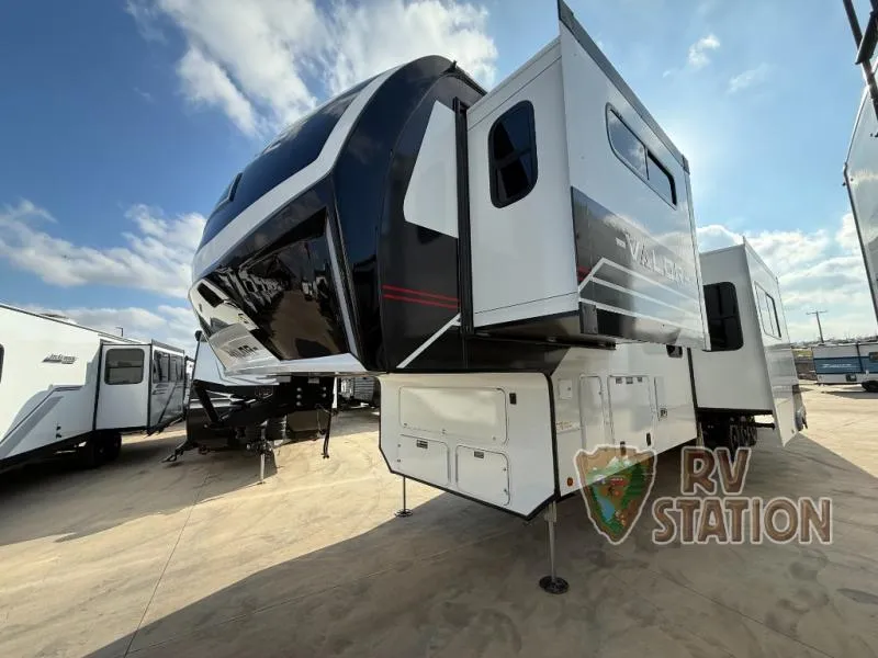 2026 Alliance RV Valor 40V13 - Photo 2