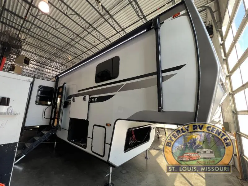2025 Coachmen Brookstone 318RLL - Photo 2