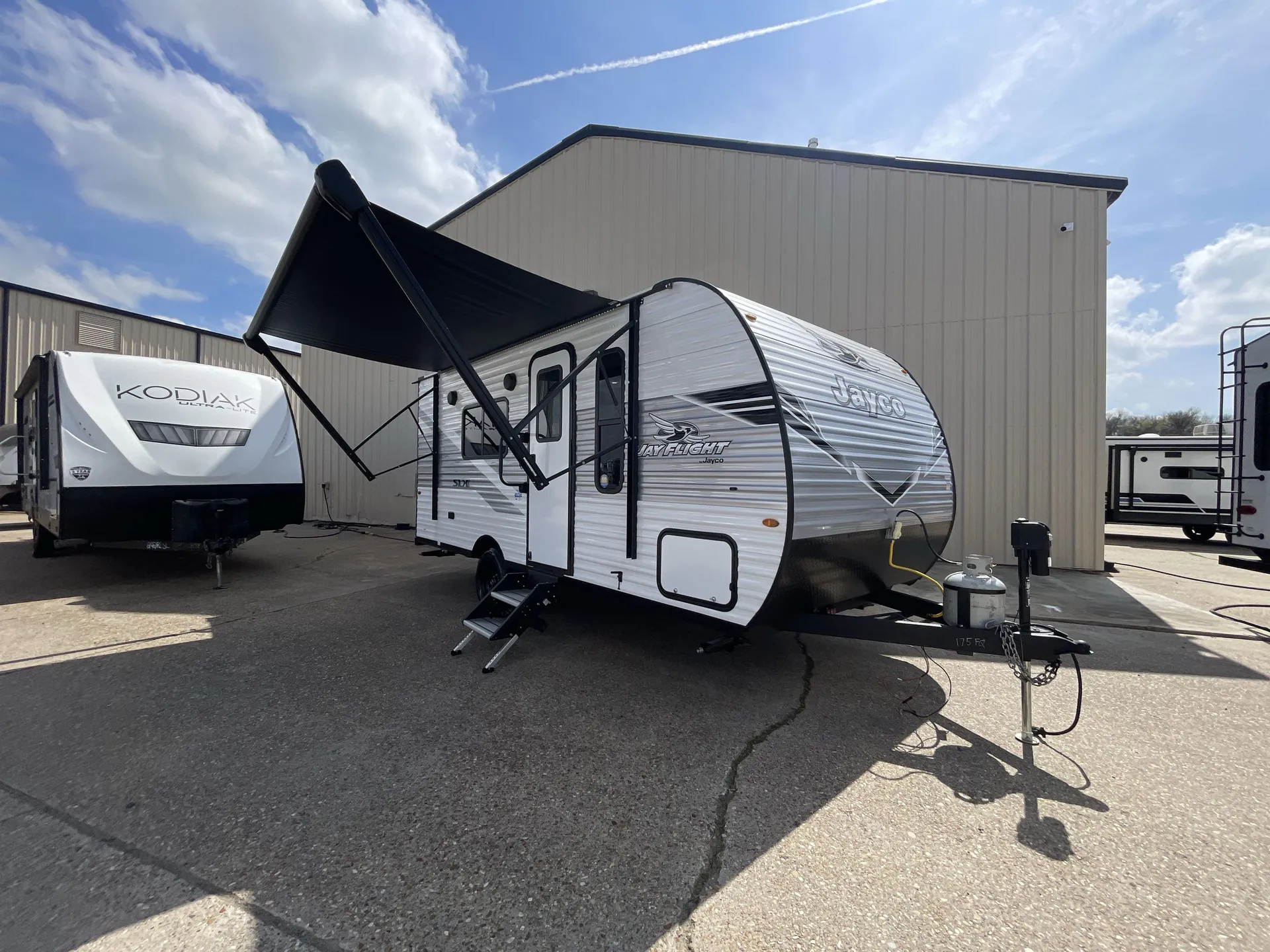 2025 Jayco Jay Flight SLX 175FQ - Photo 2