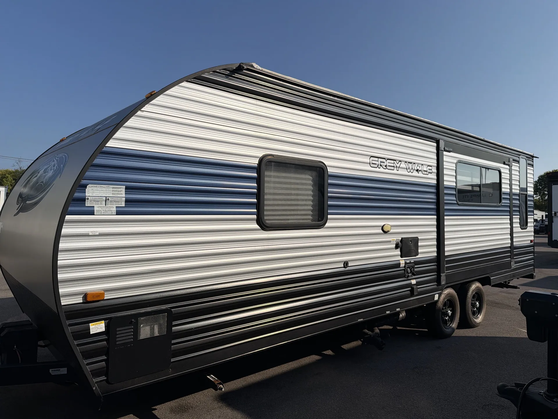 2022 Forest River Cherokee Grey Wolf 23MK — campside