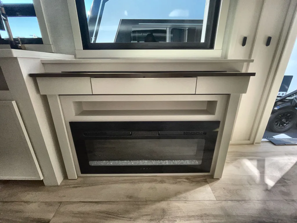 2026 Brinkley Model I 294, Photos photo 16