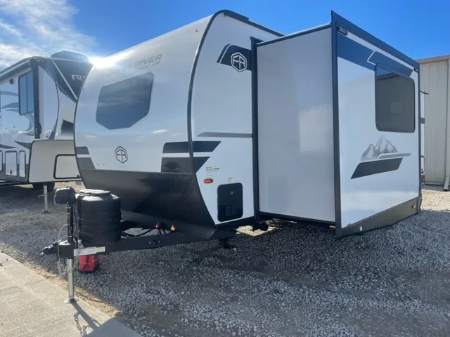 2025 Forest River Surveyor Legend 235FKLE - Photo 3