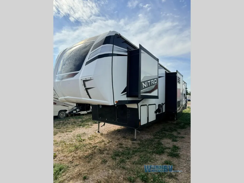 2023 Forest River XLR Nitro 35DK5, Photos photo 3
