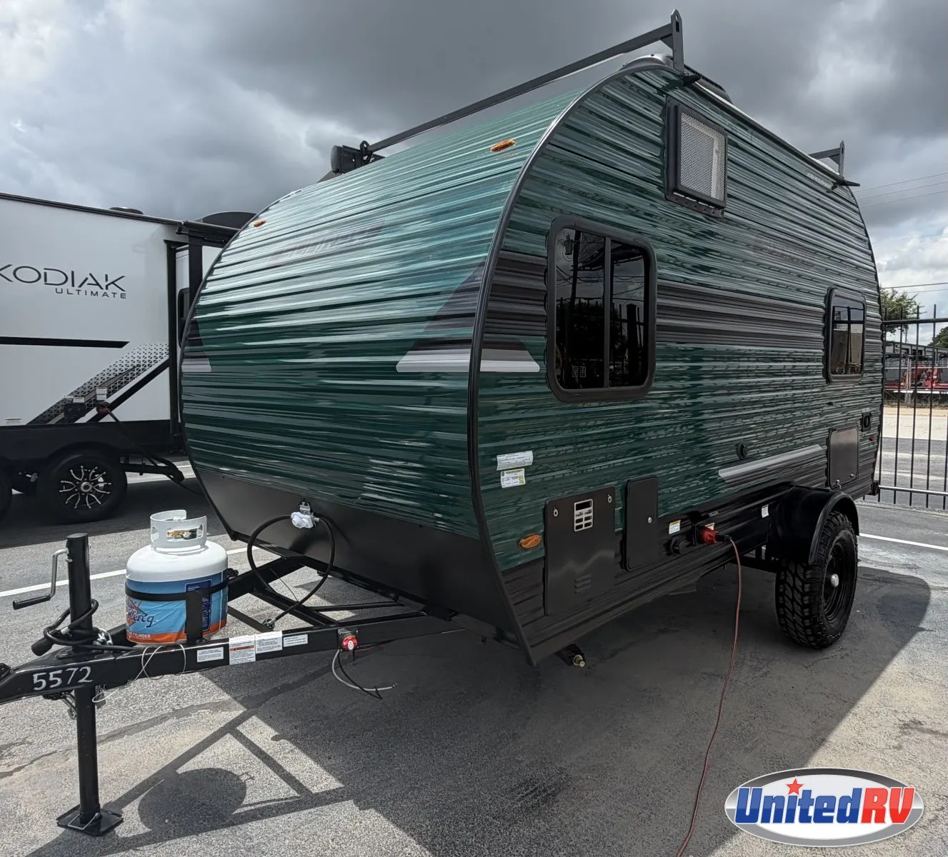 2027 Sunset Park RV SunRay 149 - Photo 4