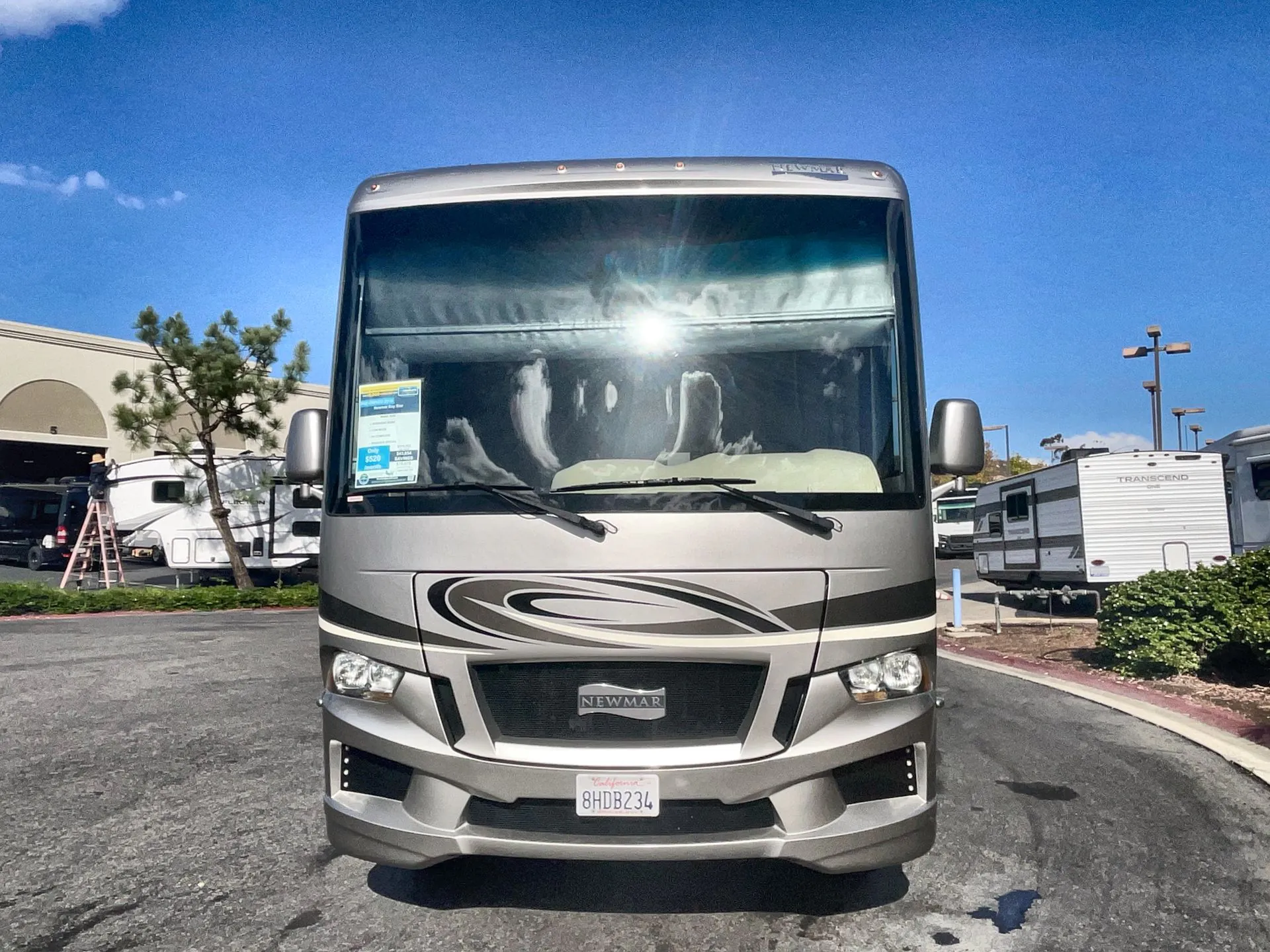 2019 Newmar Bay Star 3226 - Photo 2