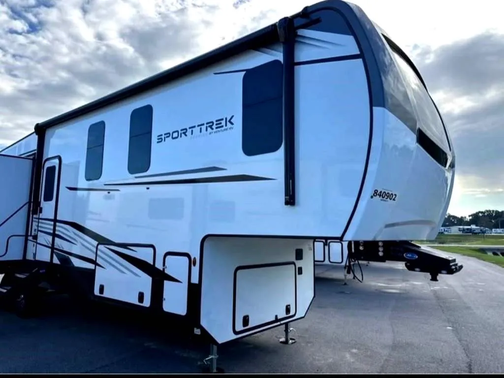2026 Venture RV SportTrek 5 Touring Edition STTF353VRK - Main photo