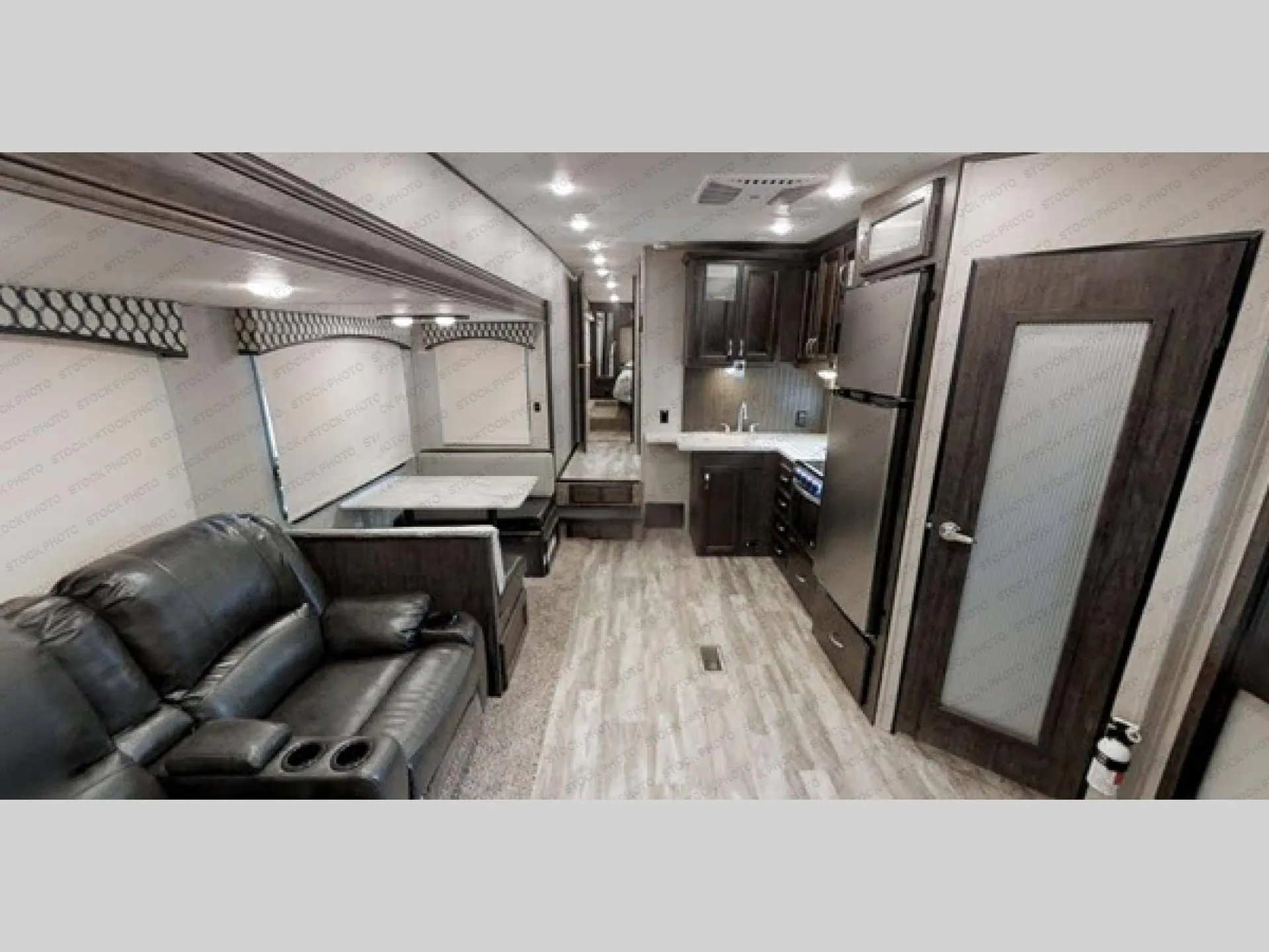 2020 Shasta Phoenix Lite 25RE - Photo 4