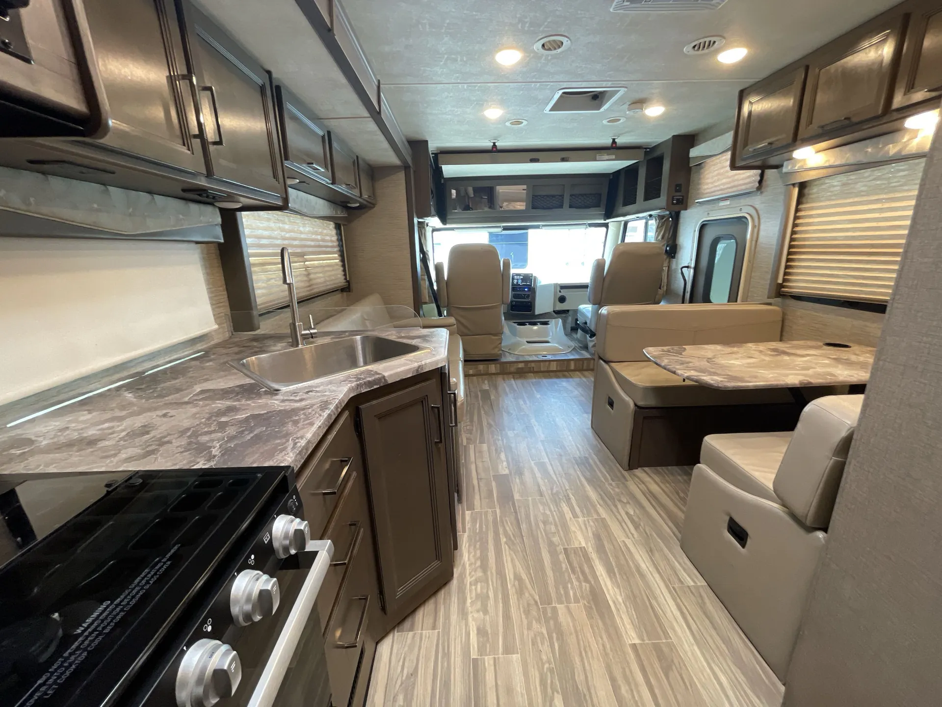 2022 Thor Motor Coach Ace 29.5 — living area main