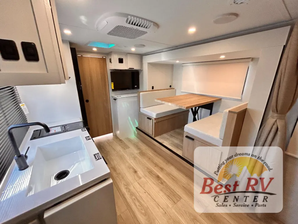 2027 Winnebago Micro Minnie 2108DS, Photos photo 12