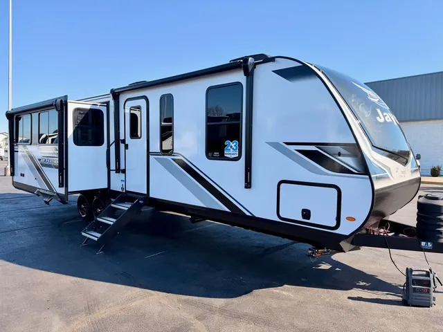 2026 Jayco Jay Feather 32RL - Photo 2
