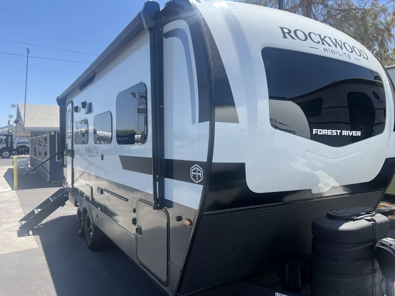 2026 Forest River Rockwood Mini Lite 2205S - Photo 3