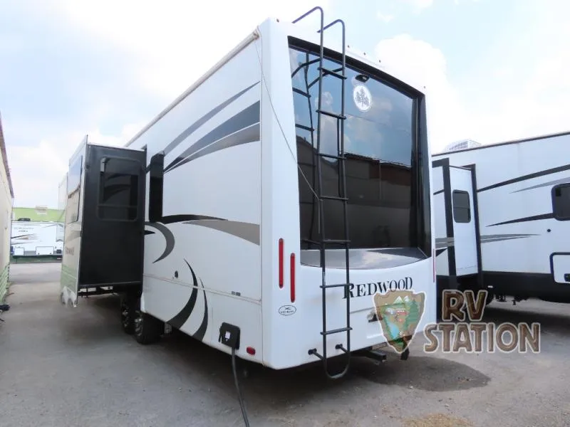 2021 Redwood RV Redwood 4001LK - Photo 4
