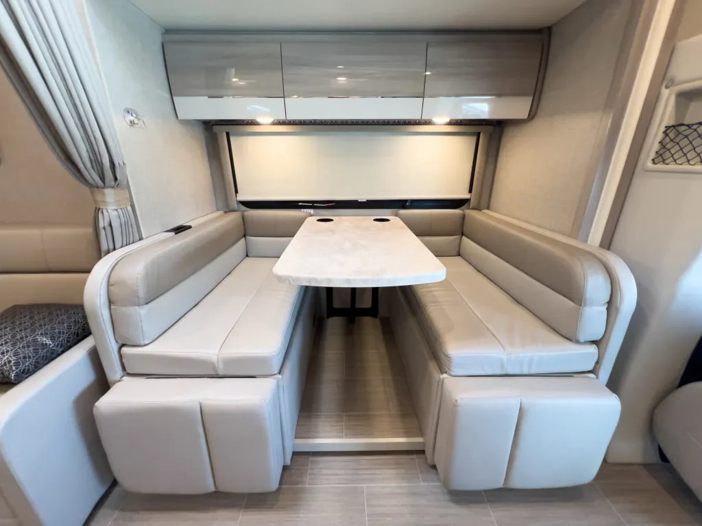 2021 Thor Motor Coach Tiburon 24FB, Photos photo 15