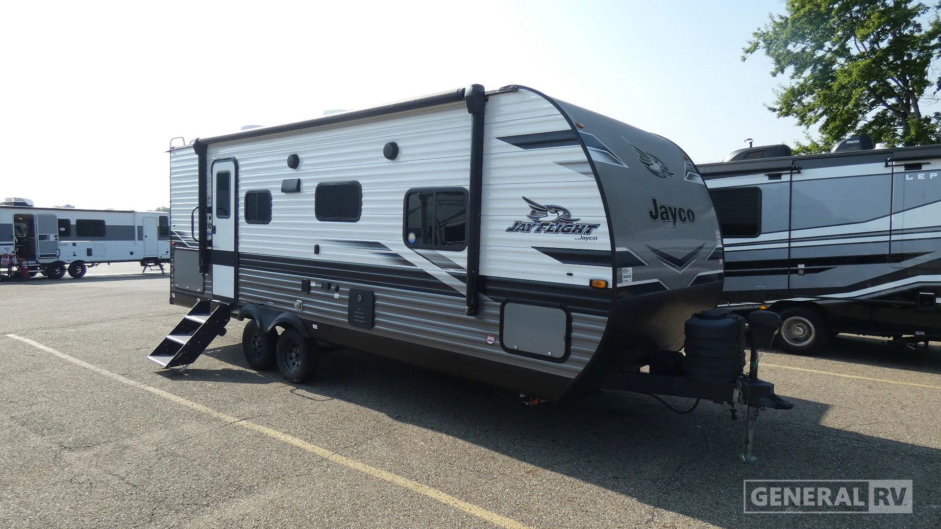 2024 Jayco Jay Flight 240RBS - Photo 2