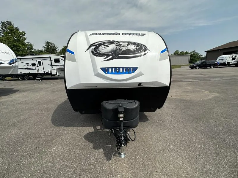 2019 Forest River Cherokee Alpha Wolf 26DBH-L, Photos photo 3