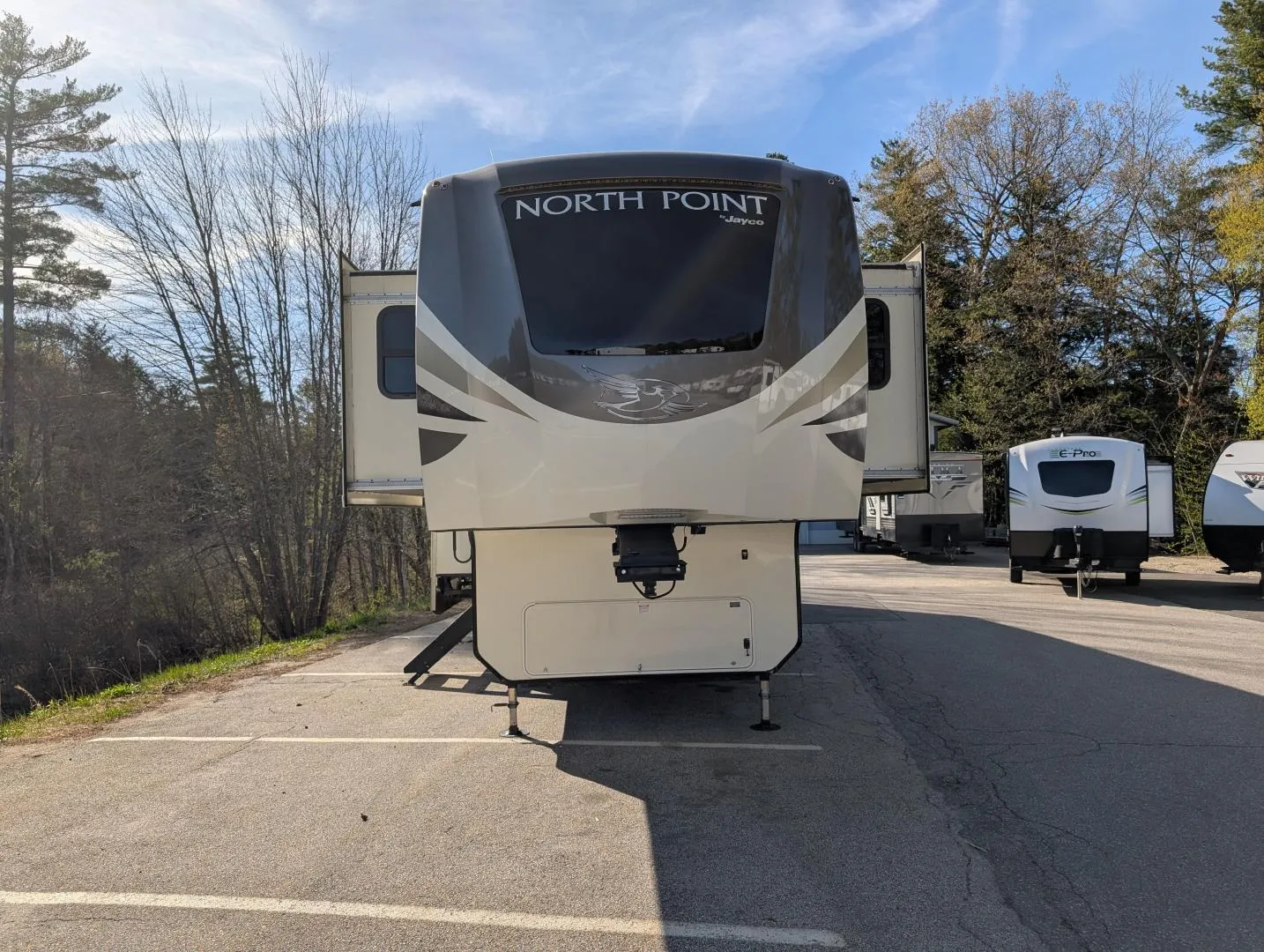 2019 JAYCO NORTH POINT 381FLWS - Photo 3