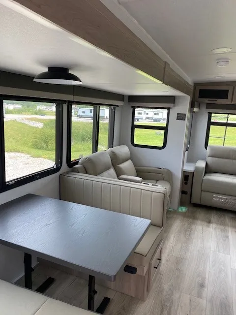 2026 Forest River Rockwood Ultra Lite 2906RL — Photo 5