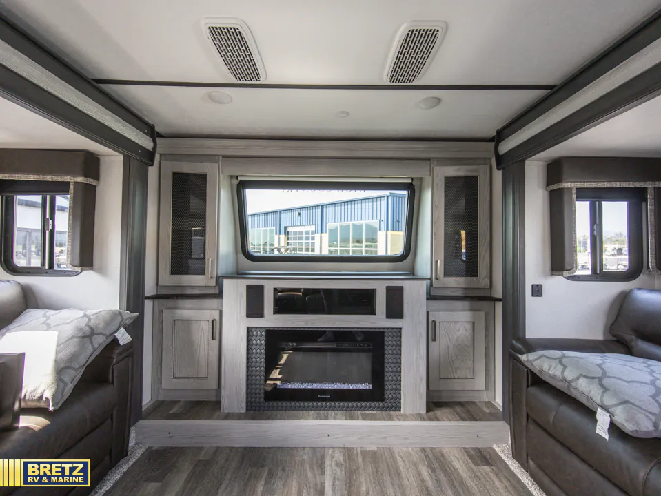 2021 Keystone Montana High Country 377FL, Photos photo 21