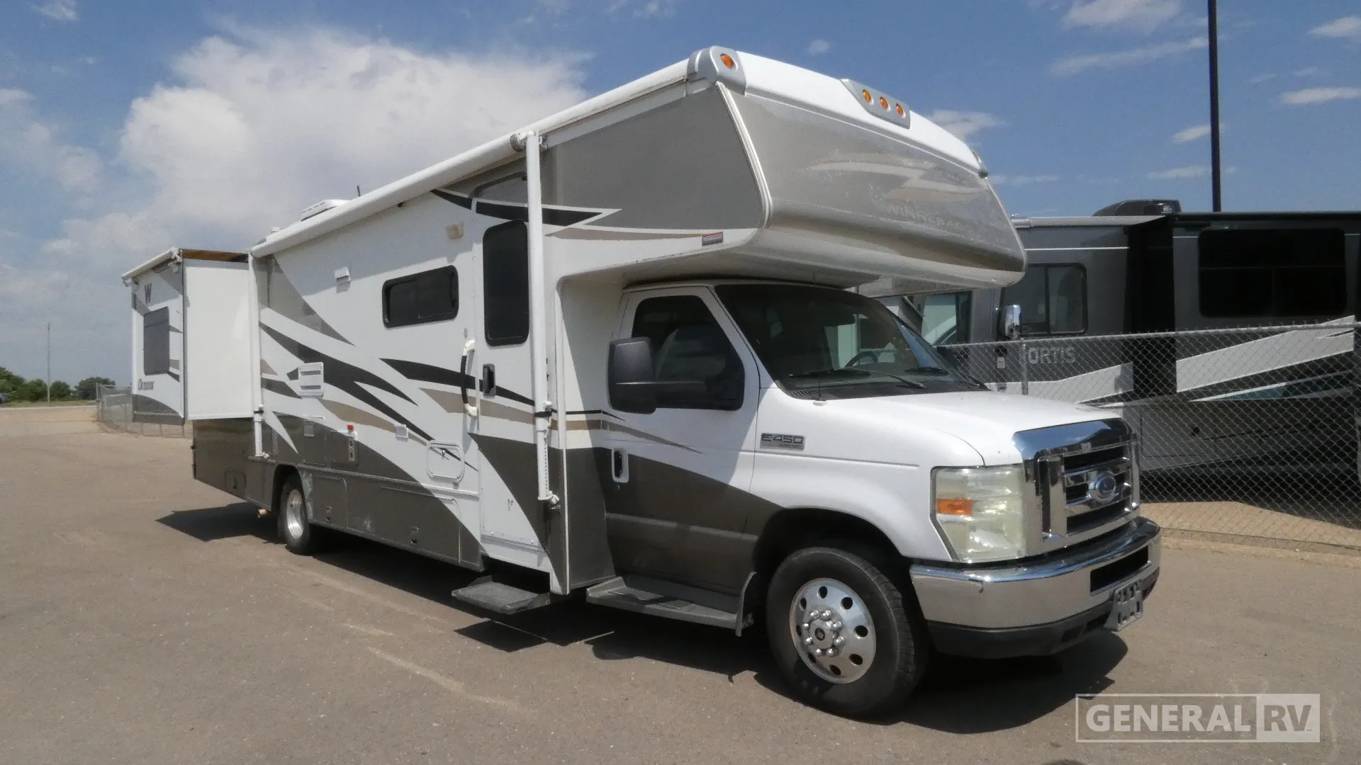 2009 Winnebago OUTLOOK 30D - Main photo