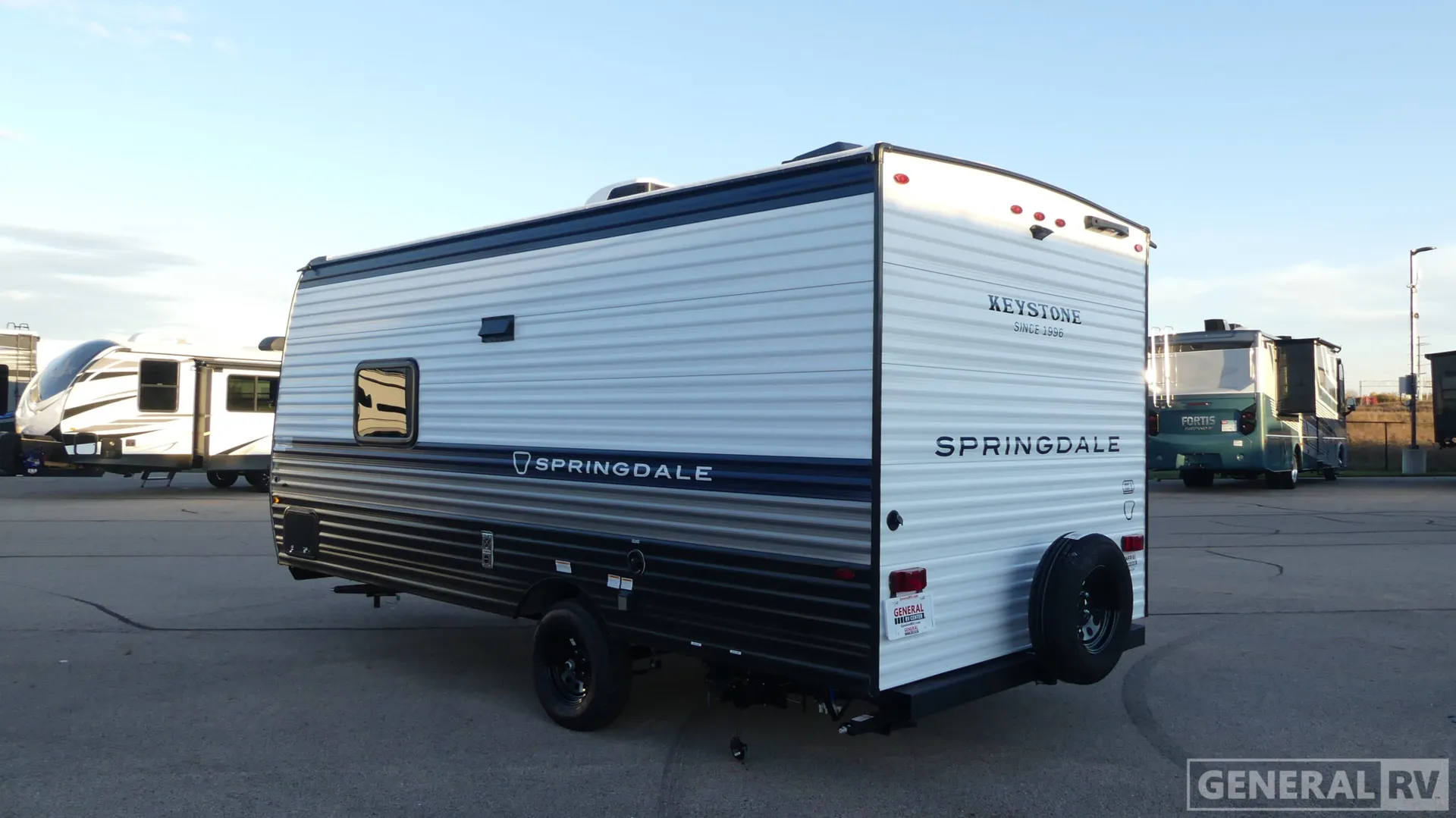 2026 Keystone Springdale Mini 1700FQ - Photo 4