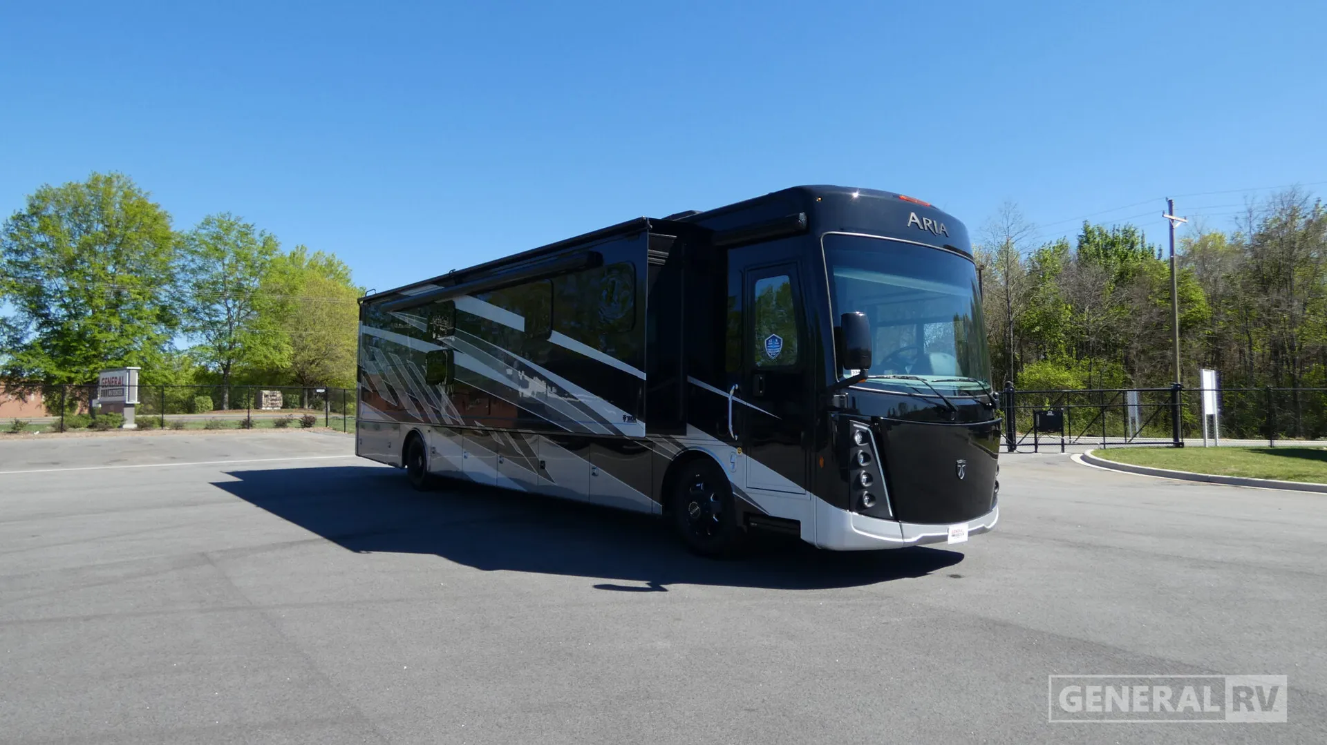 2026 Thor Motor Coach Aria 4000 - Photo 2