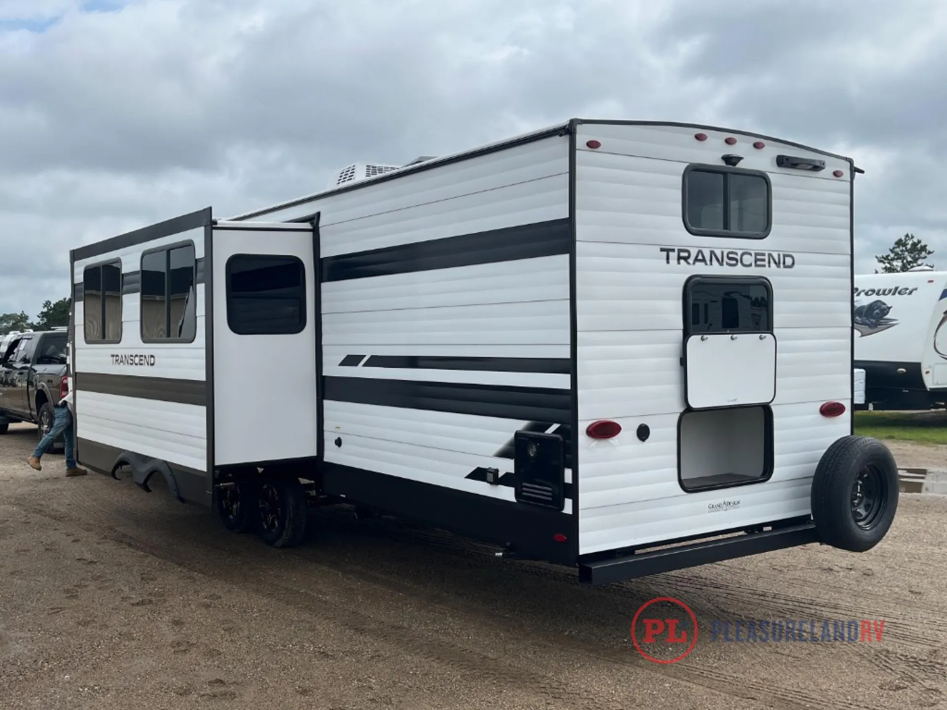 2026 Grand Design Transcend 305BHT - Photo 4