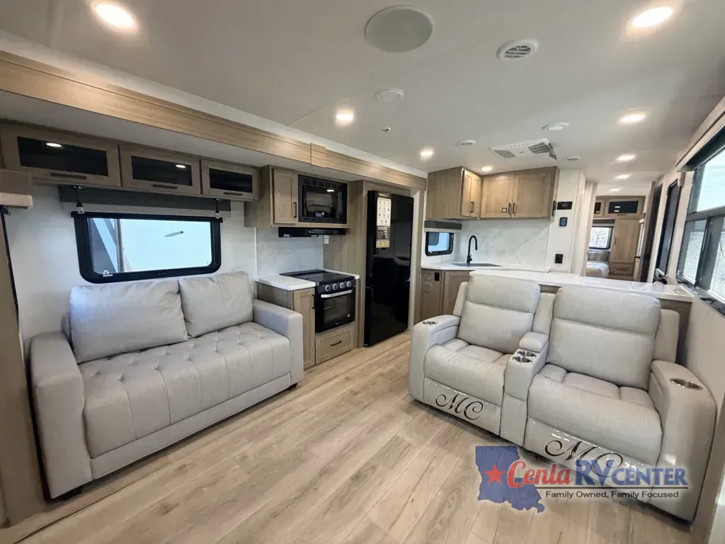 2027 Forest River Rockwood Ultra Lite 2921RL — Photo 5